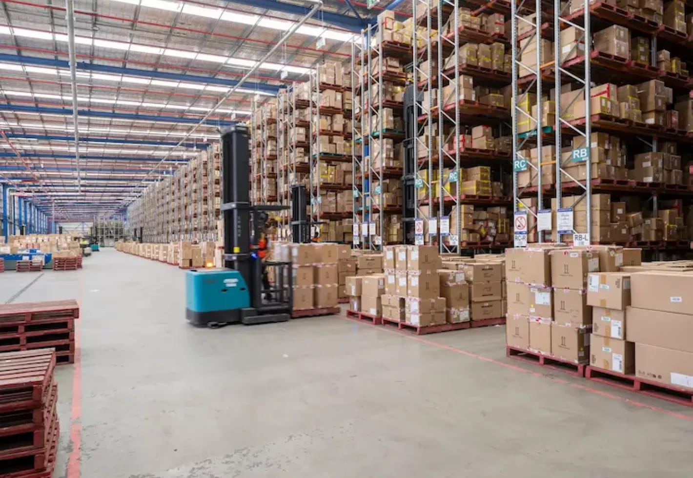 Warehousing and FMCG logistics 